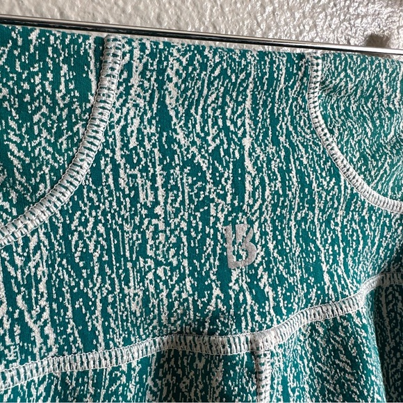 BuffyBunny Jacquard Teal White Workout High Rise Leggings Women’s Size Medium - Picture 9 of 10